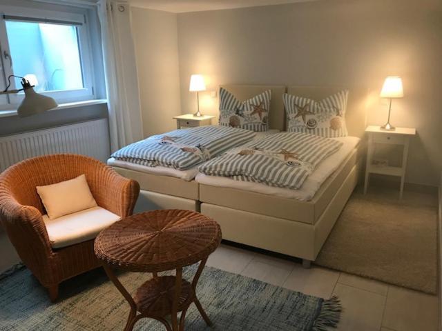 Kleines Strandhotel Ниндорф Номер фото